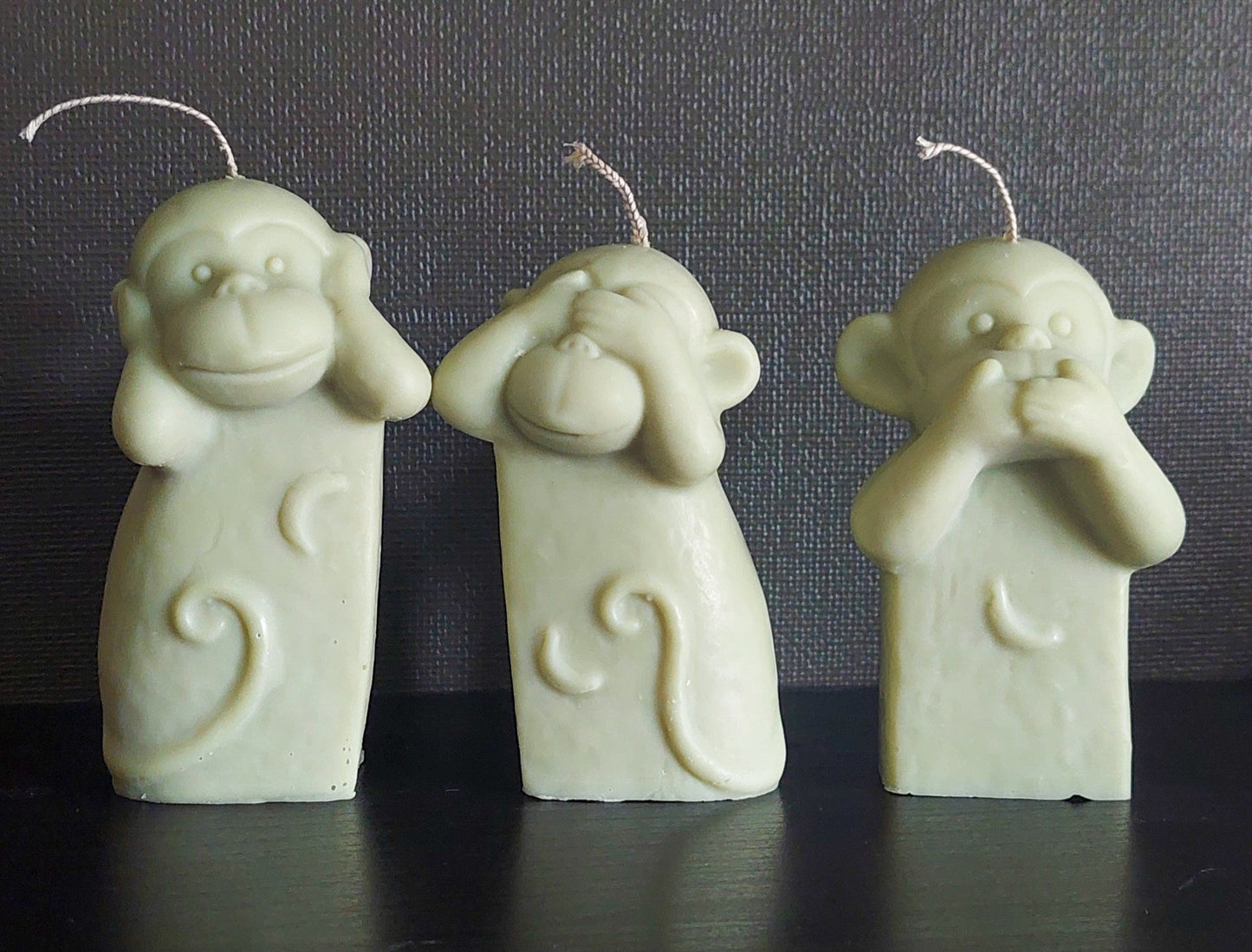 MONKEY TRIO